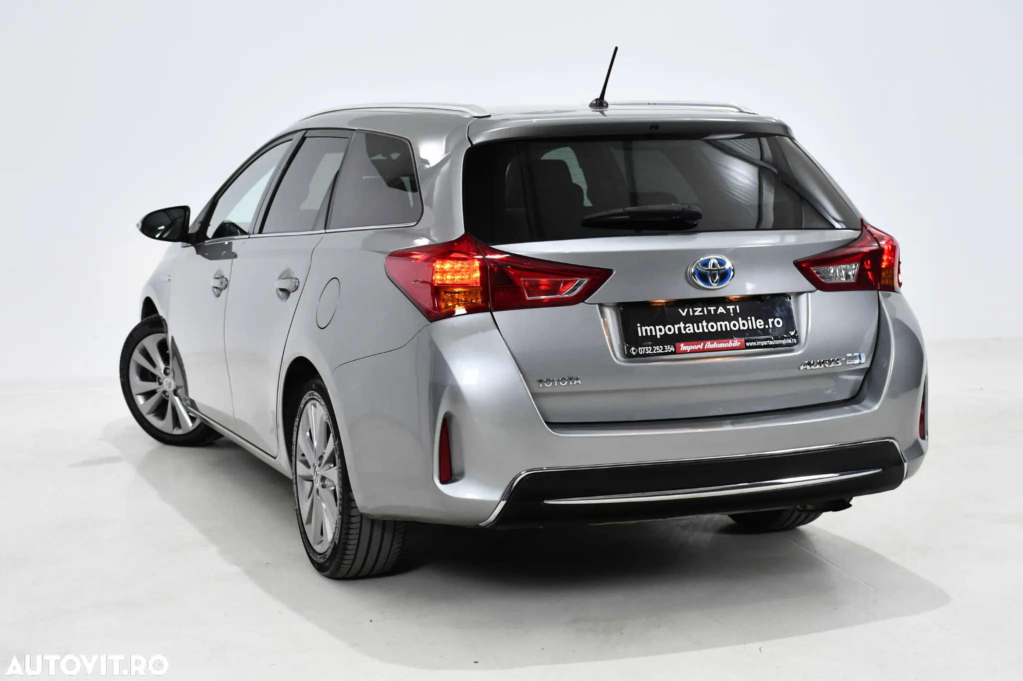 Toyota Auris 1.8 VVT-i Hybrid Automatik Comfort - 3