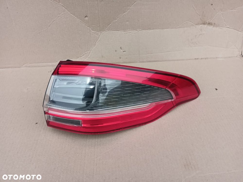 Lampa Prawa Prawy  Tył  W Błotnik karoseryjna  FORD S-MAX MK1 LIFT - 2
