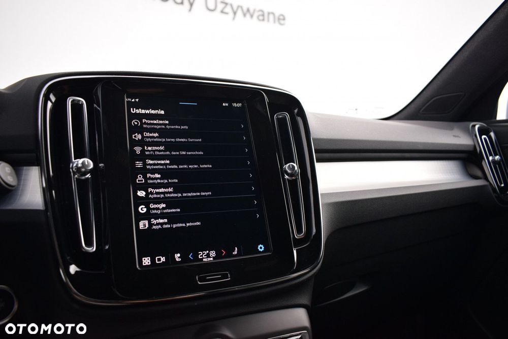 Volvo XC 40 - 25