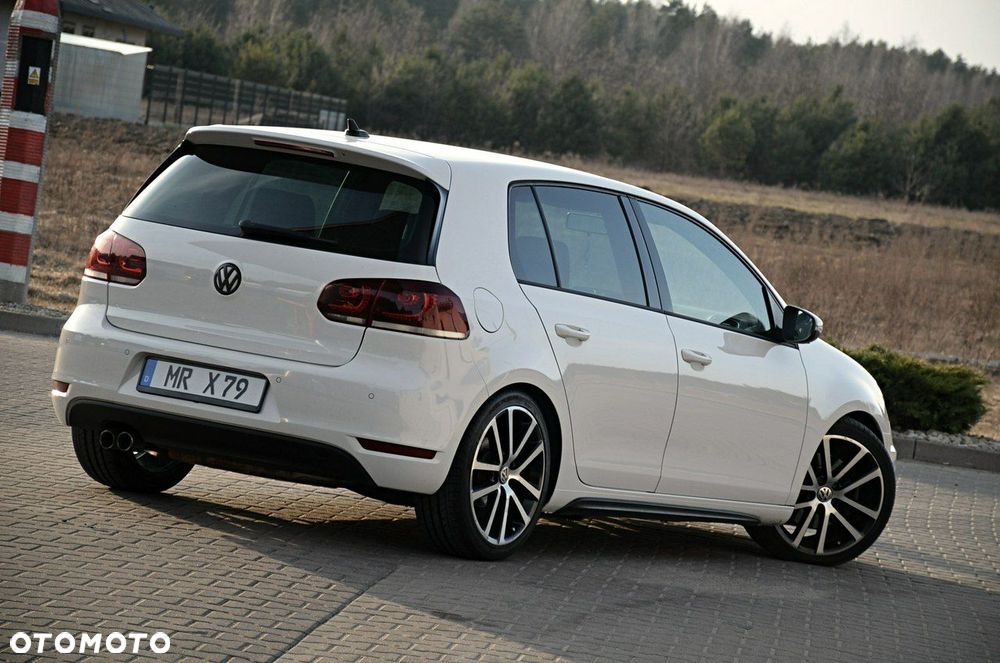 Volkswagen Golf - 11
