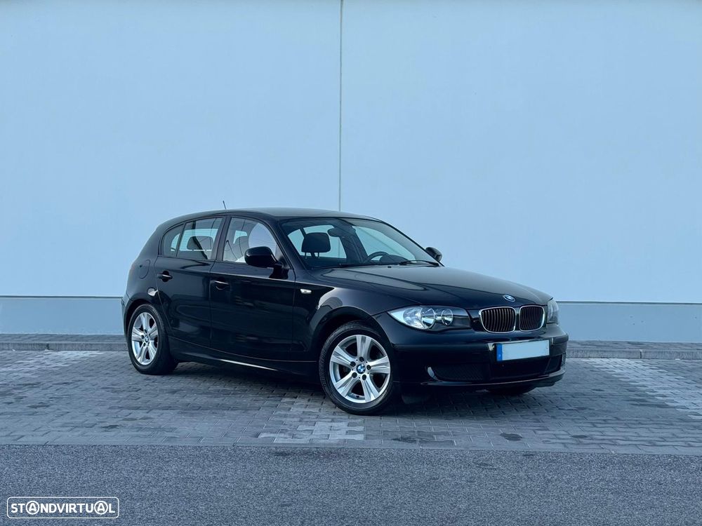 BMW 118 d Line Urban - 1