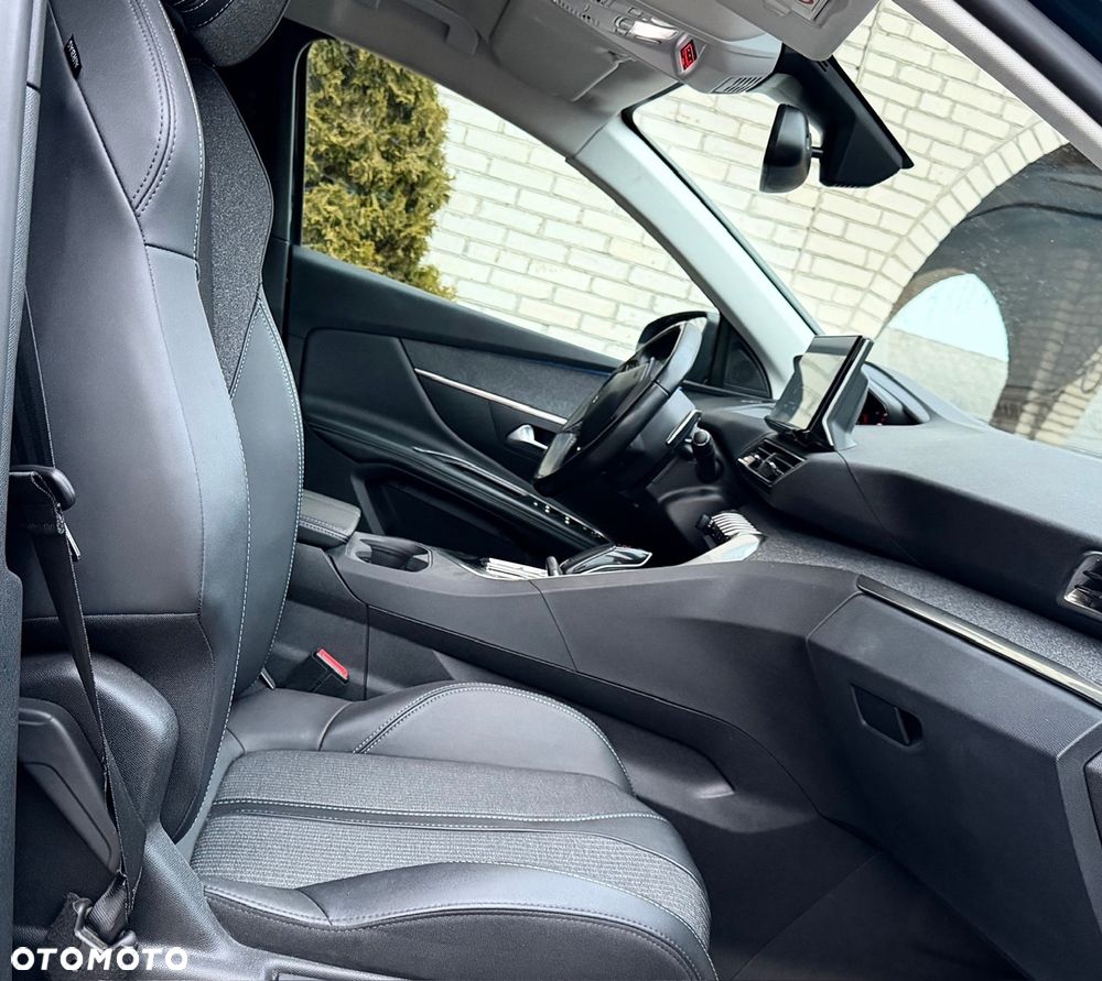 Peugeot 3008 - 11