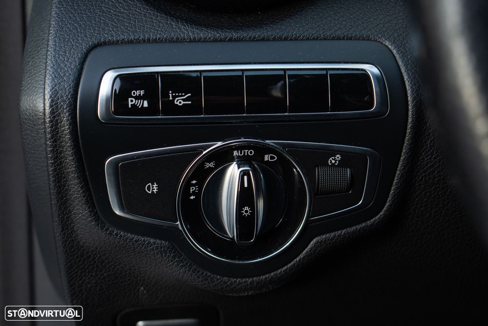 Mercedes-Benz C 300 BlueTEC Hybrid AMG Line - 42