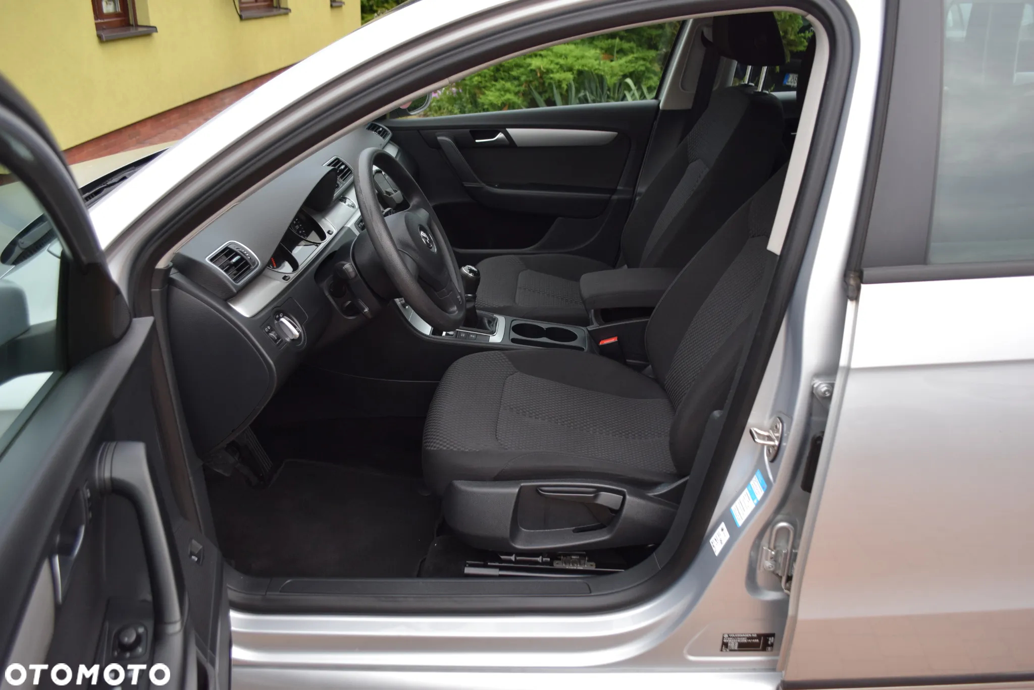 Volkswagen Passat Variant 2.0 Blue TDI SCR Comfortline - 11