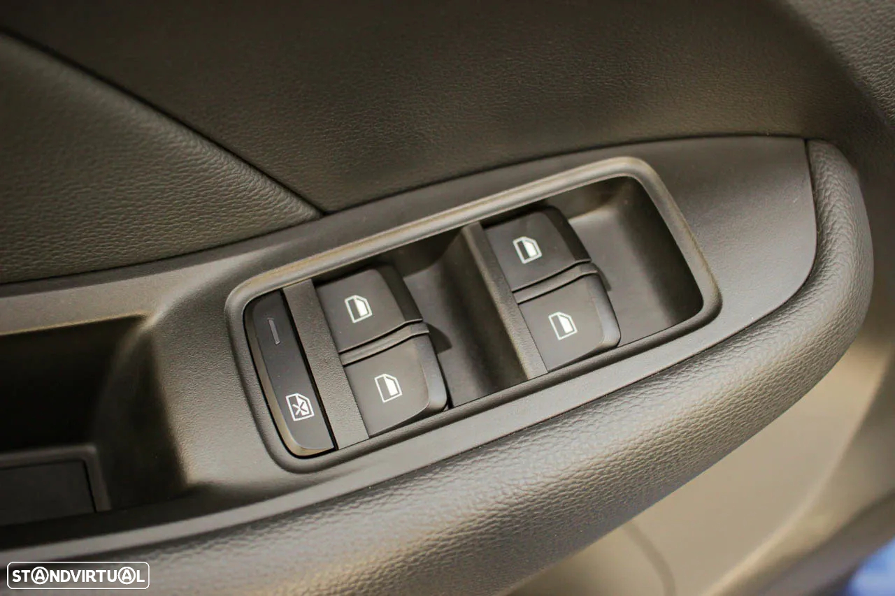 MG ZS EV 44.5 kWh Luxury - 10