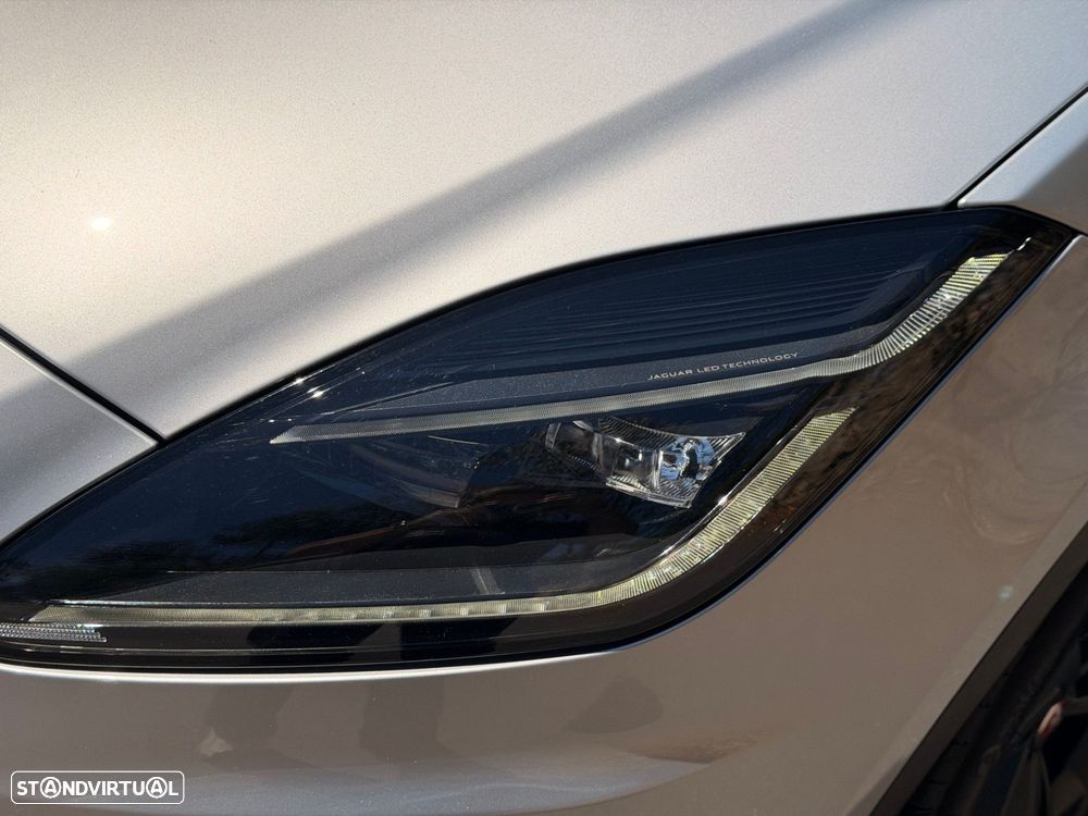 Jaguar E-Pace 1.5 P300e R-Dynamic SE AWD Aut. - 10