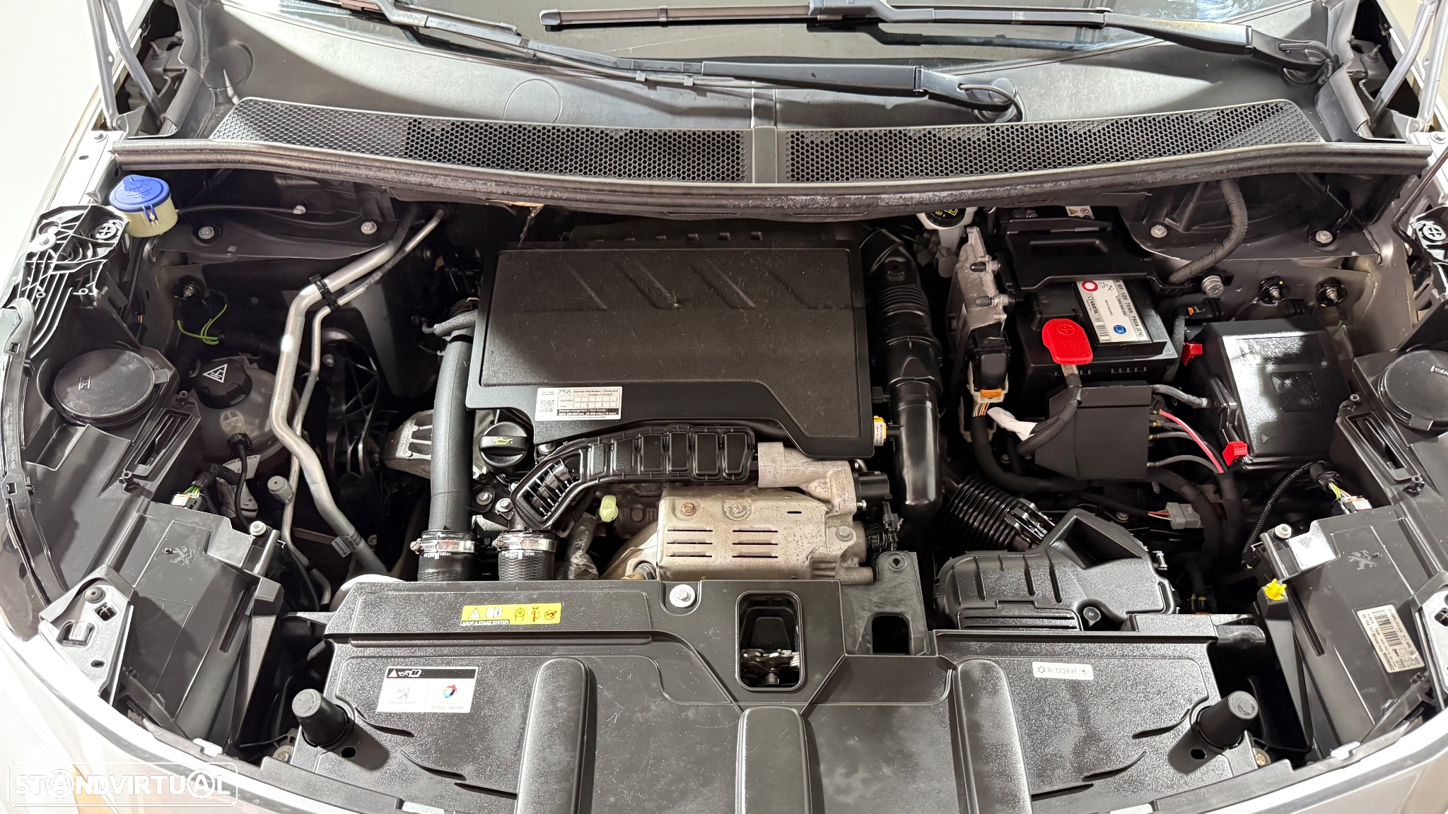 Peugeot 3008 1.2 PureTech Allure - 37
