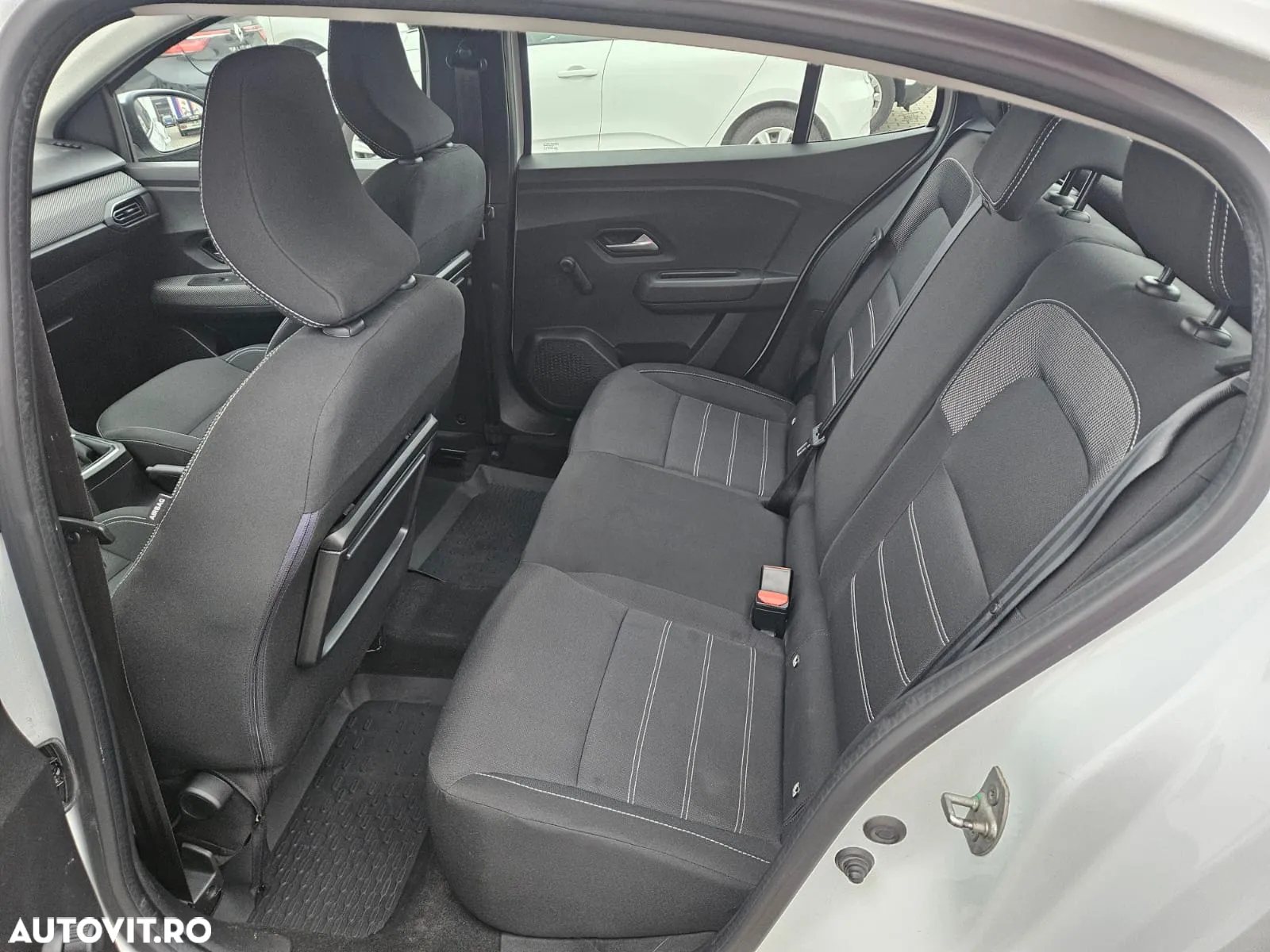 Dacia Logan TCe 90 MT6 Comfort - 7