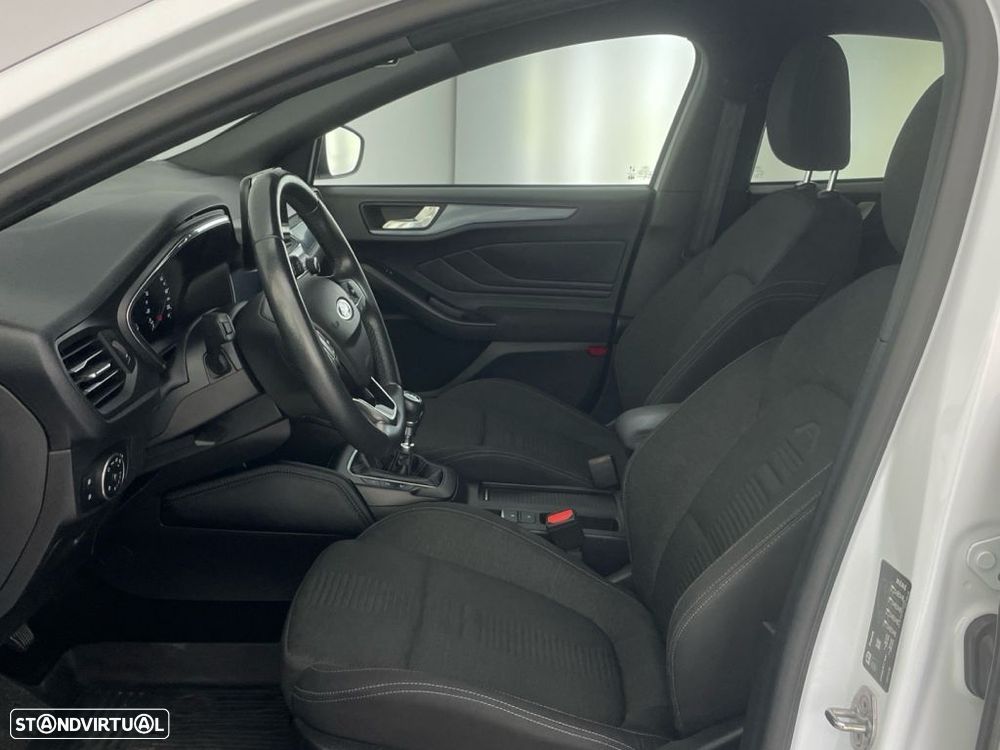 Ford Focus 1.0 EcoBoost Active - 11