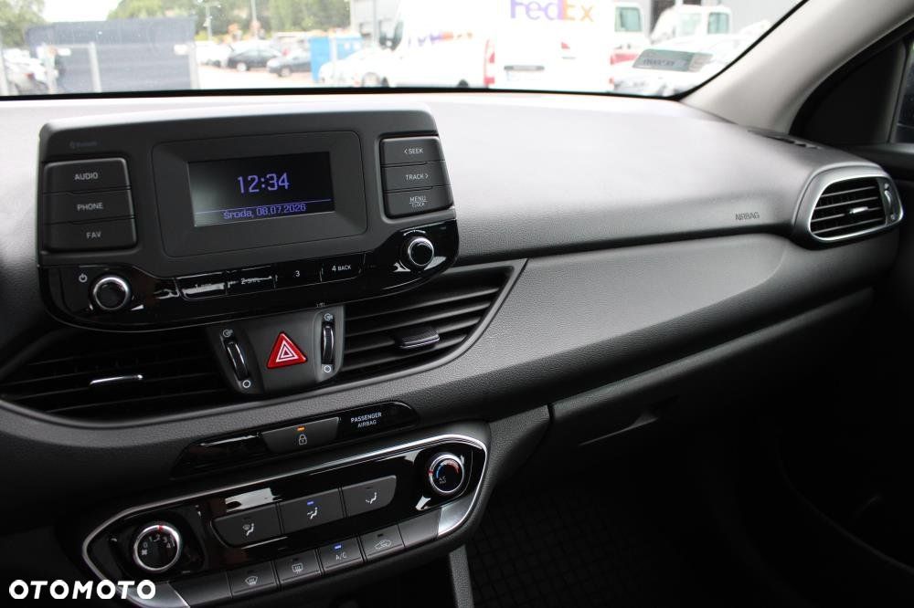 Hyundai i30 - 24