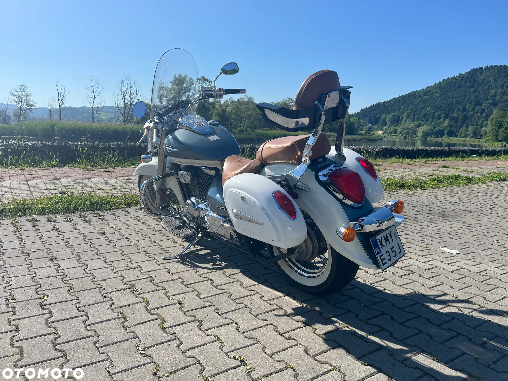 Suzuki VL 800 Volusia - Boulevard C50 - 11