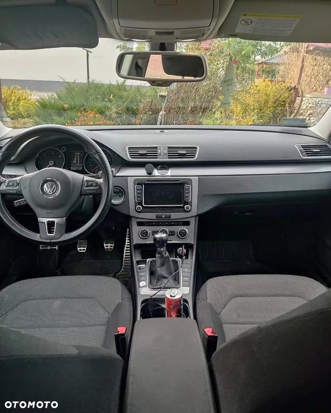 Volkswagen Passat 2.0 TDI DPF Comfortline - 4