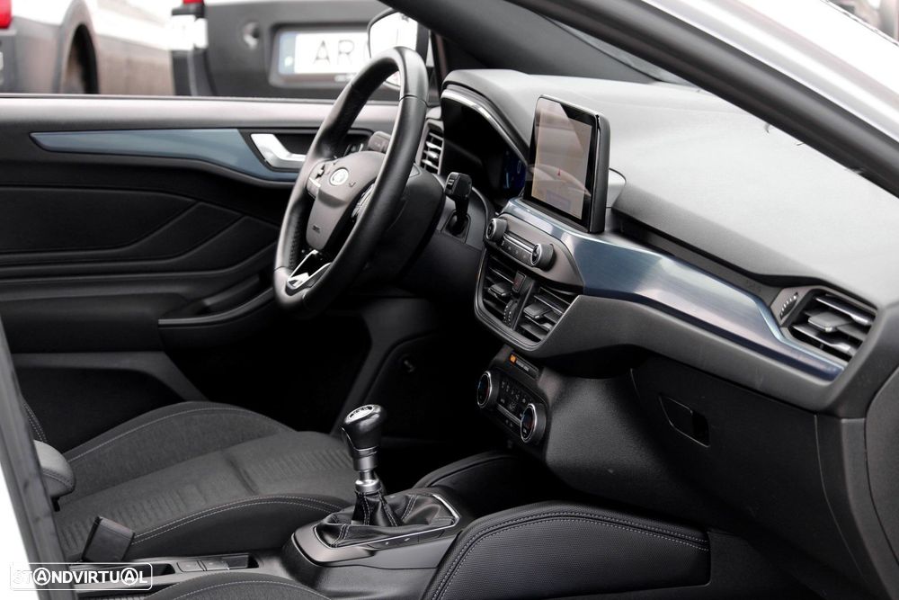 Ford Focus 1.0 EcoBoost MHEV Active X - 19