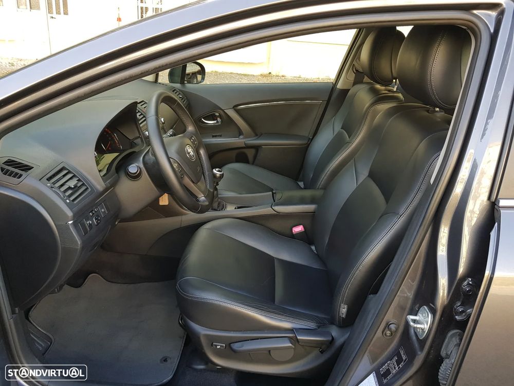 Toyota Avensis SW 2.0 D-4D Exclusive - 14