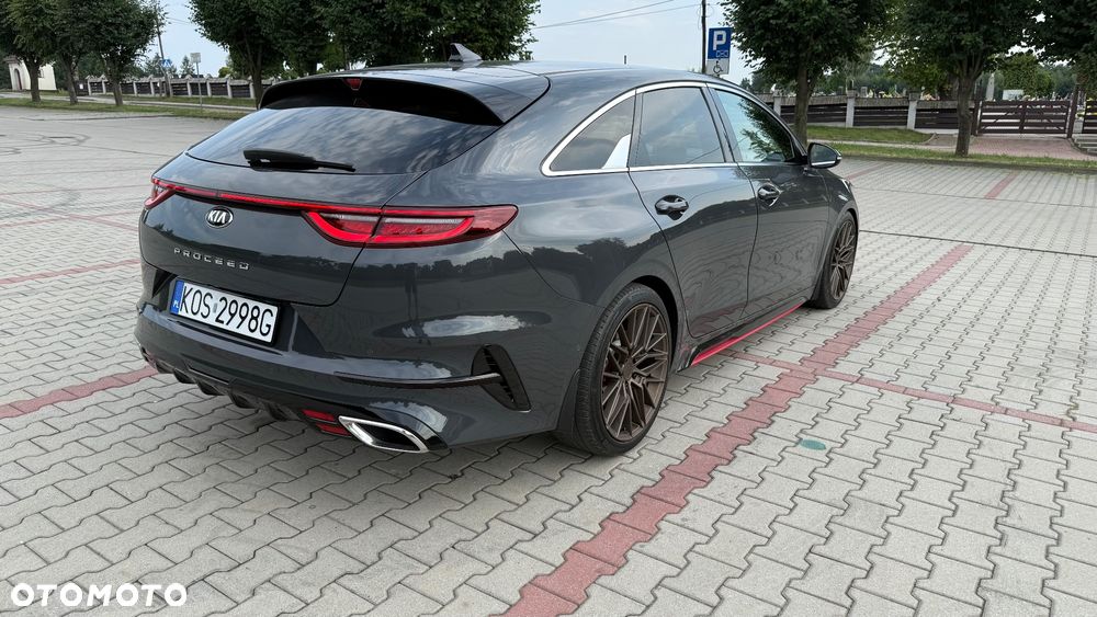 Kia ProCeed - 8