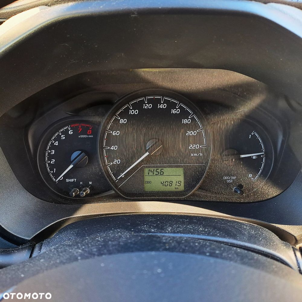 Toyota Yaris 1.5 Active - 6