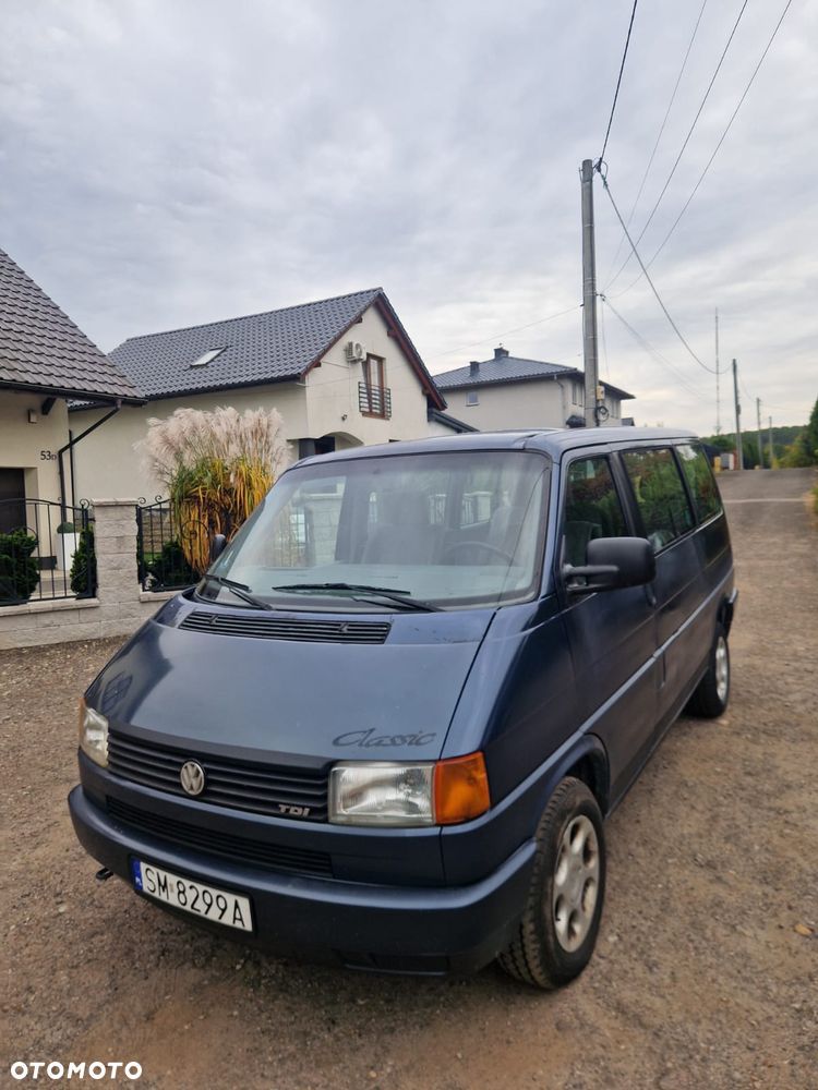 Volkswagen Multivan Standard - 15