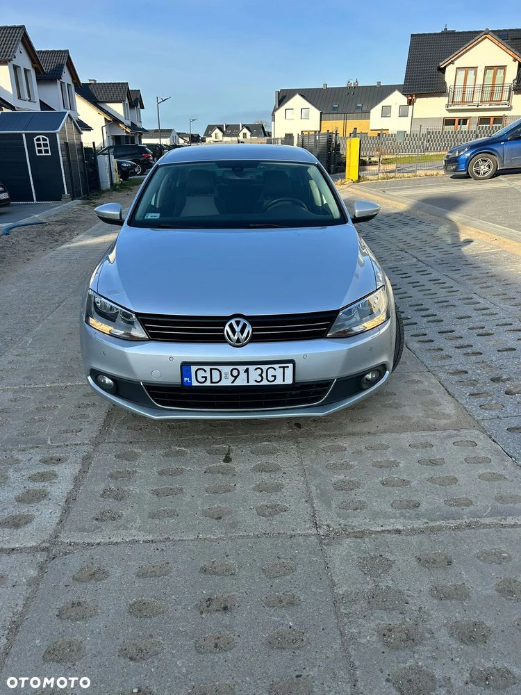 Volkswagen Jetta 1.4 TSI Highline - 2