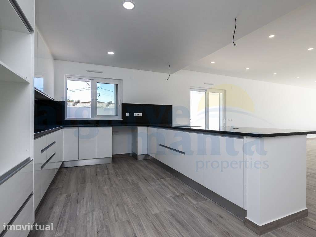 Moradia Nova T4 com Piscina - Altura, Castro Marim, Algarve - Grande imagem: 4/43