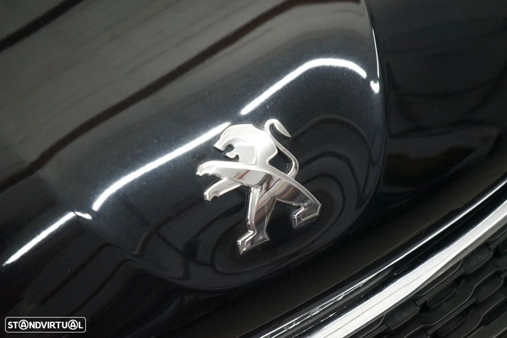 Peugeot 208 1.2 PureTech Style - 8