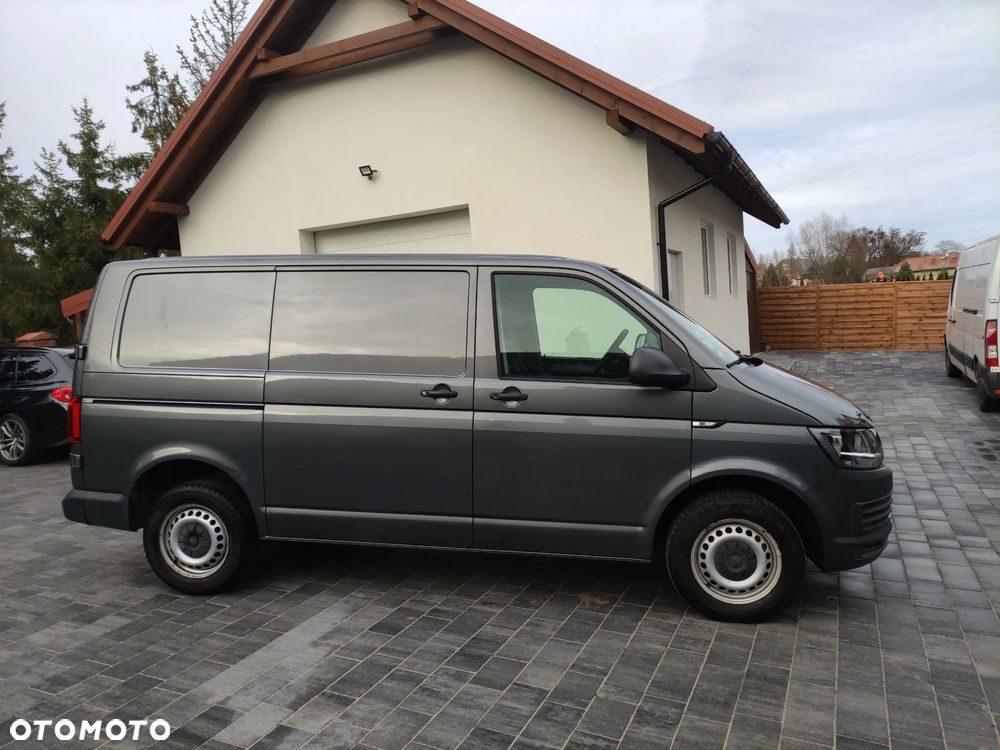 Volkswagen Transporter - 4