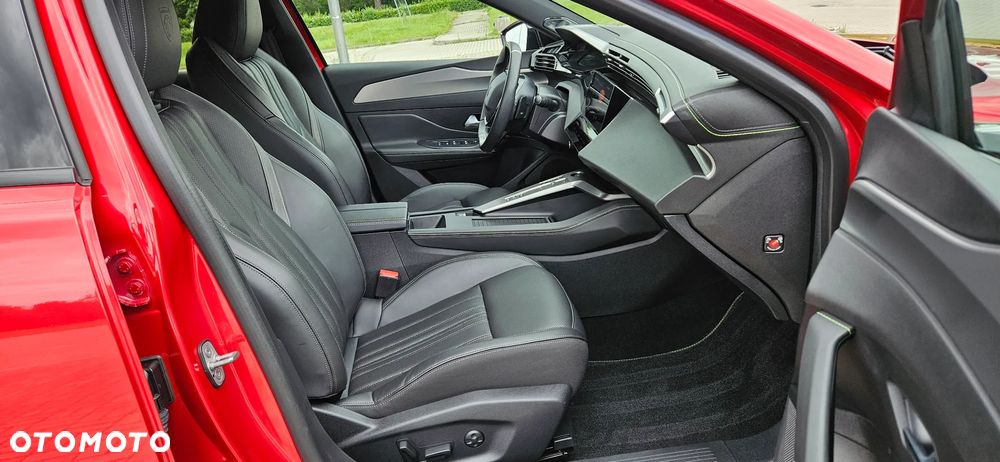 Peugeot 408 1.2 PureTech GT S&S EAT8 - 11