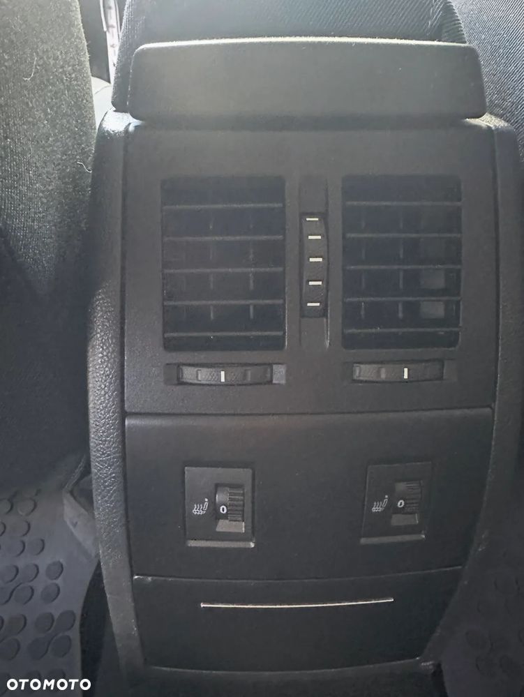 Skoda Octavia 1.6 Combi Ambiente - 26