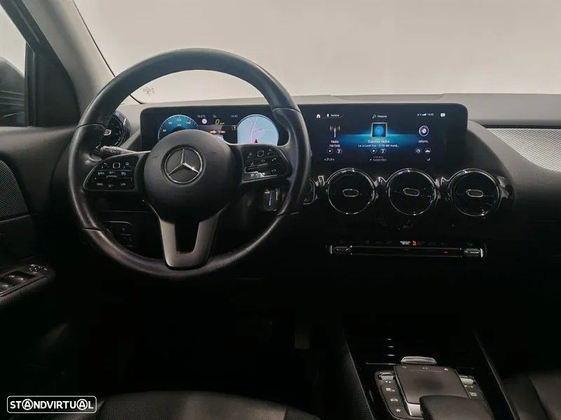 Mercedes-Benz GLA 180 d - 13