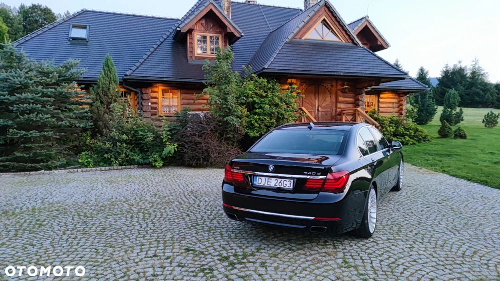 BMW Seria 7 740d xDrive - 16