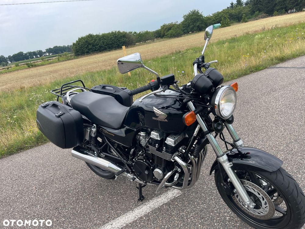 Honda CB - 8