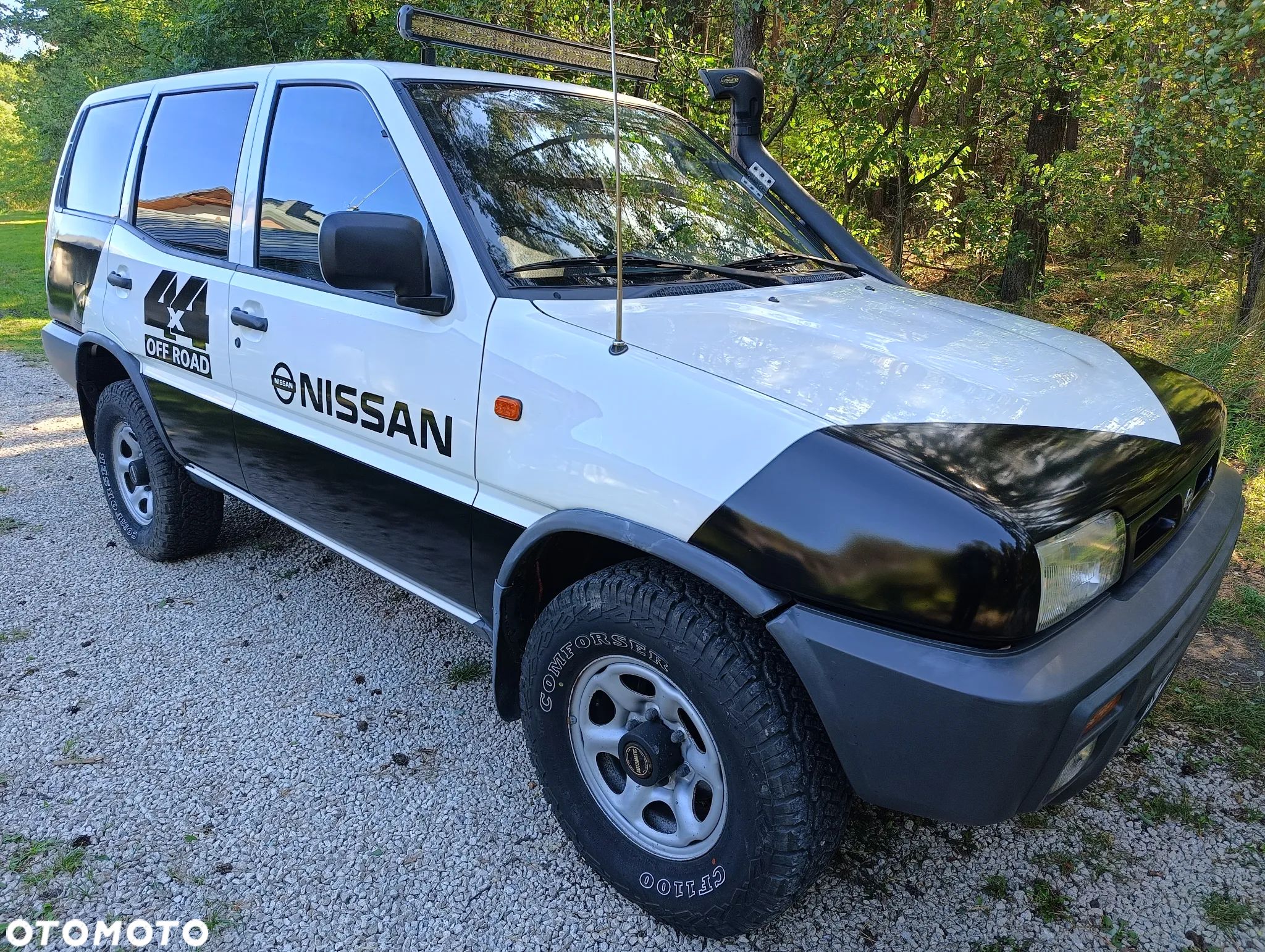 Nissan Terrano II 2.4 Wagon SGX - 1