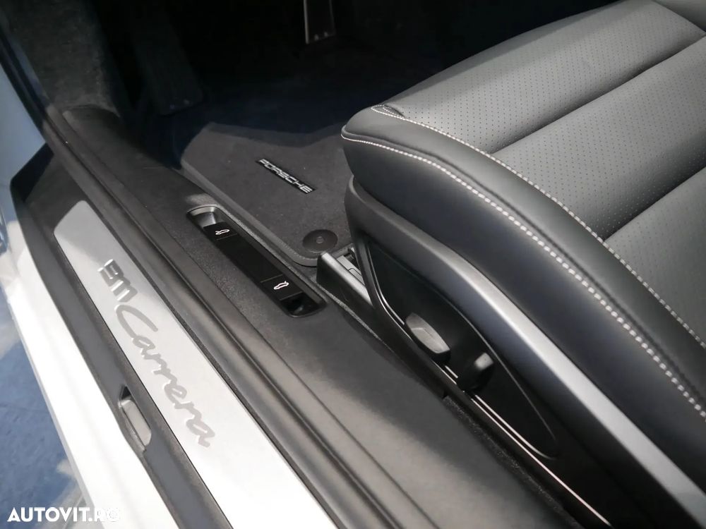 Porsche 911 Carrera PDK - 25
