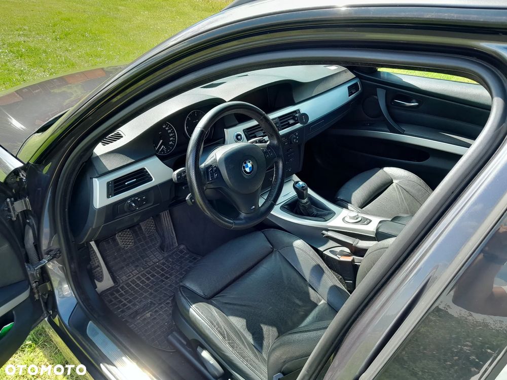 BMW Seria 3 320d - 8