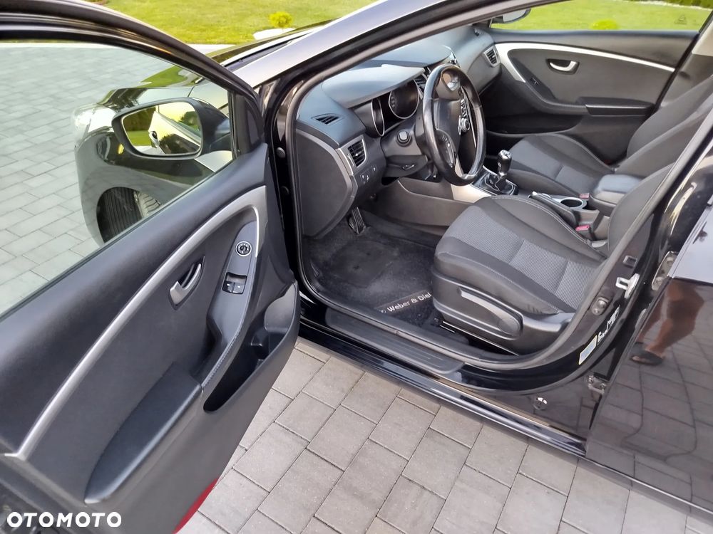 Hyundai i30 - 13