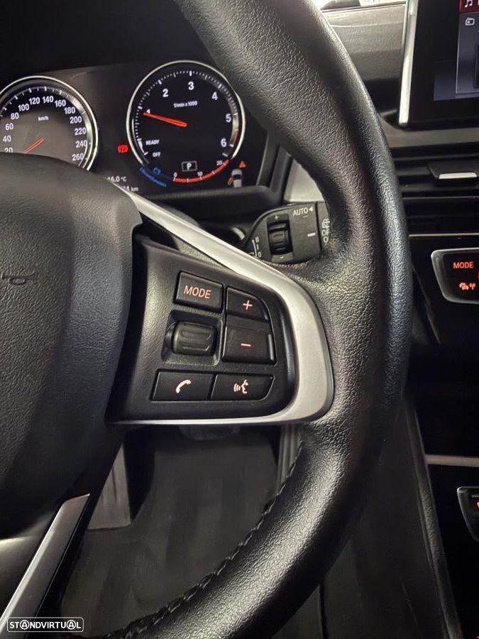 BMW 216 Active Tourer d Line Luxury Auto - 17