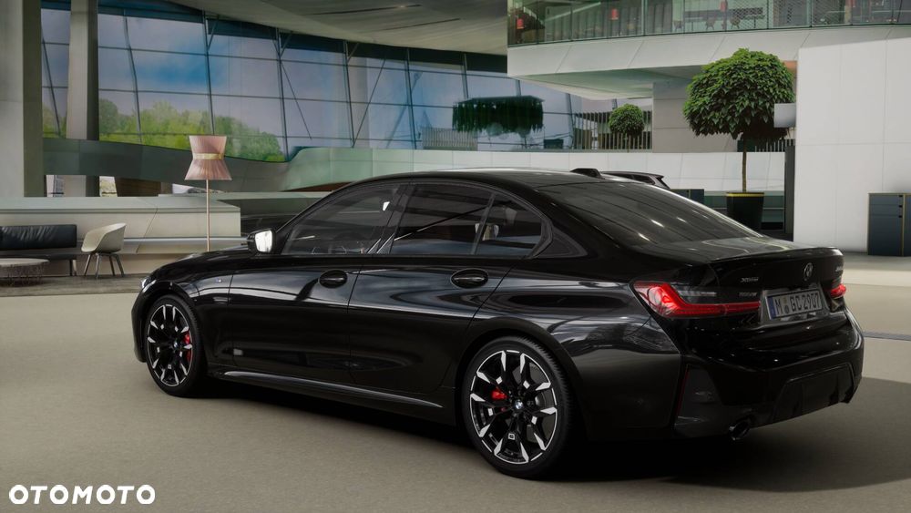 BMW Seria 3 330d xDrive mHEV - 4