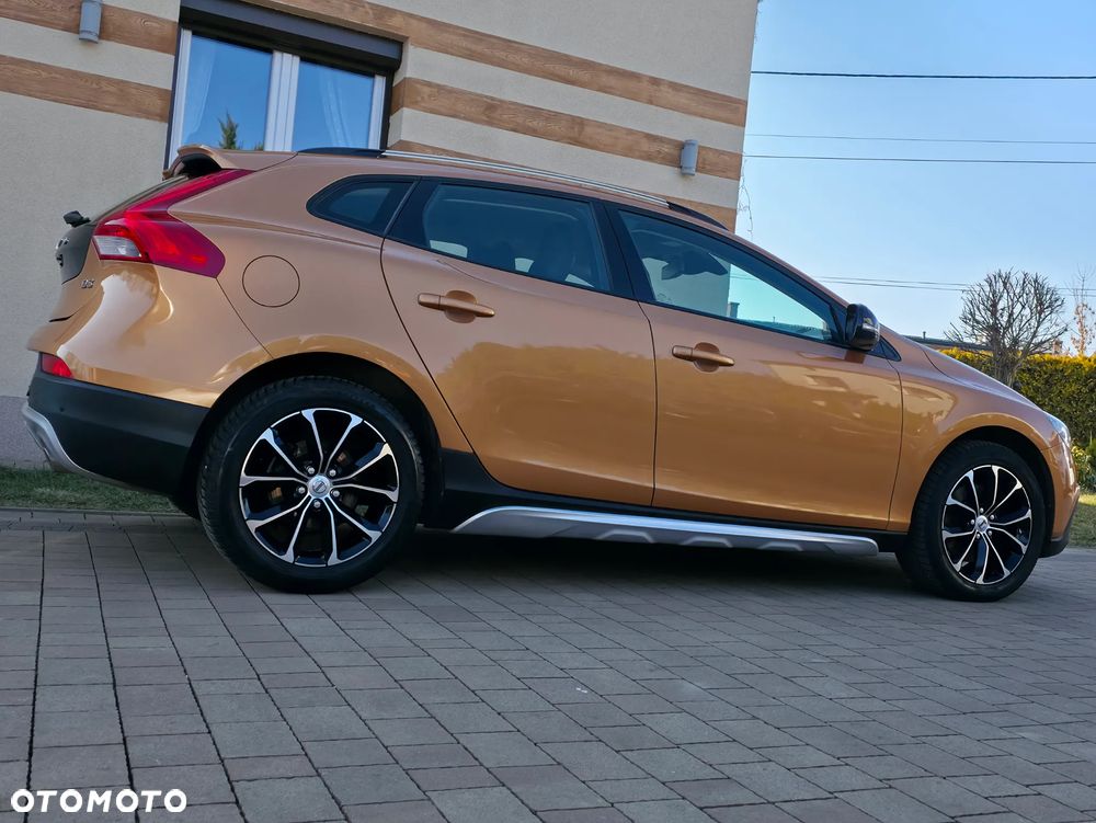 Volvo V40 Cross Country D3 Momentum - 8