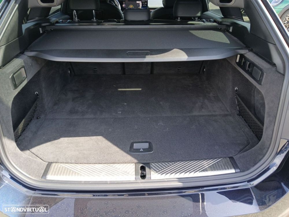 BMW 530 e Pack Desportivo M - 23