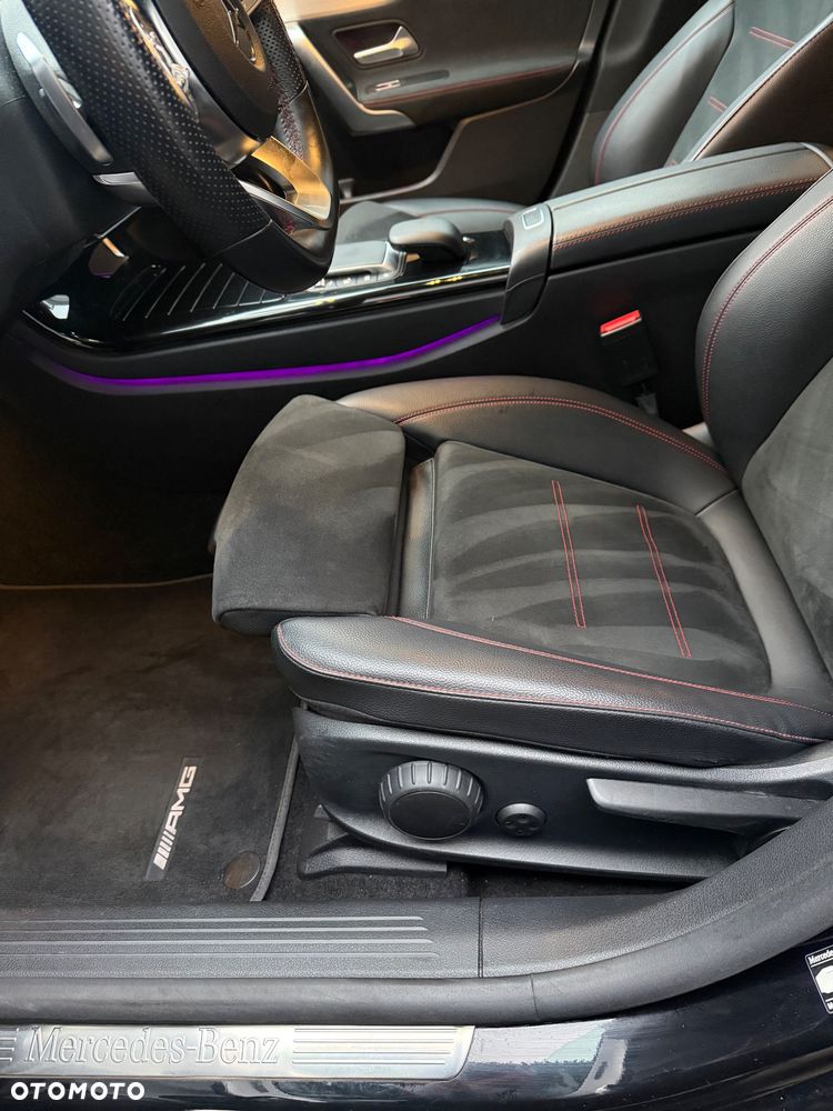 Mercedes-Benz CLA 180 7G-DCT Edition AMG Line - 22