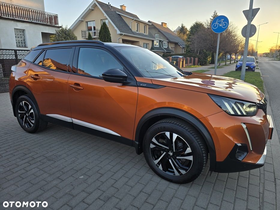 Peugeot 2008 PureTech 130 EAT8 GT - 22