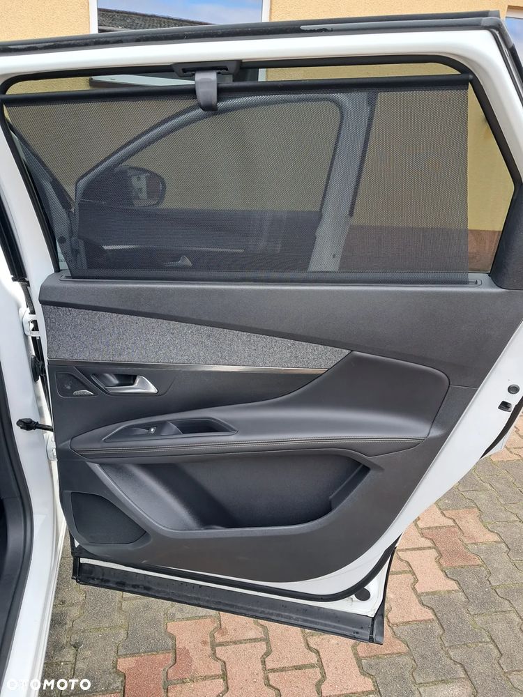 Peugeot 5008 ver-1-5-bluehdi-gt-pack-s-s-eat8 - 22