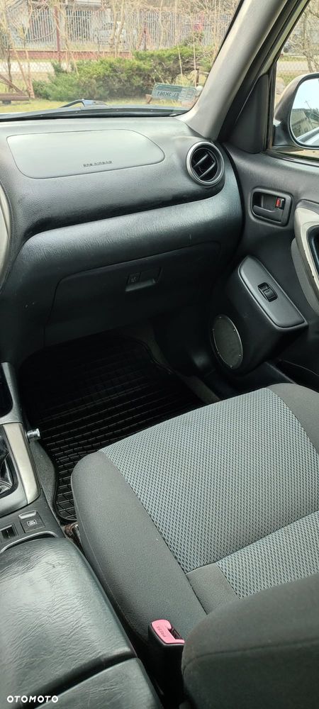 Toyota RAV4 2.0 VVT-i 4x4 - 9