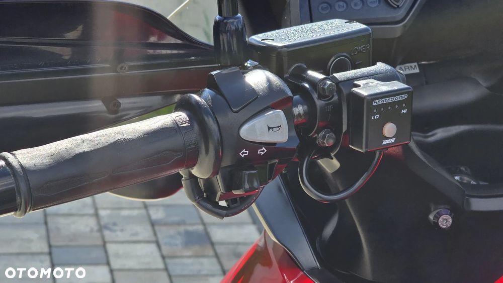 Honda VFR - 21