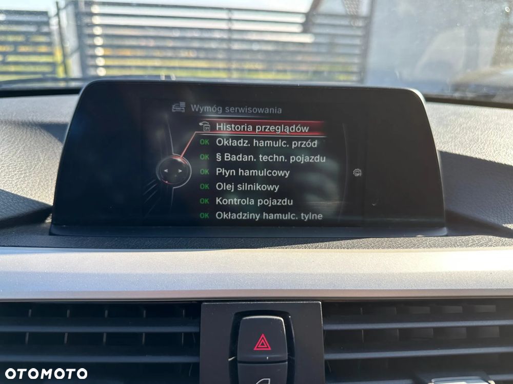 BMW Seria 3 318d Touring - 19