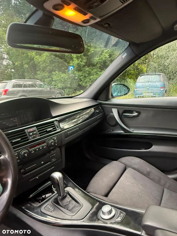 BMW Seria 3 320d DPF Edition Fleet Sport - 9