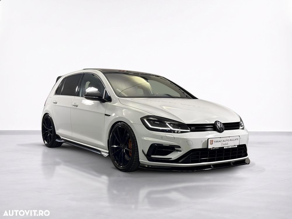 Volkswagen Golf - 8