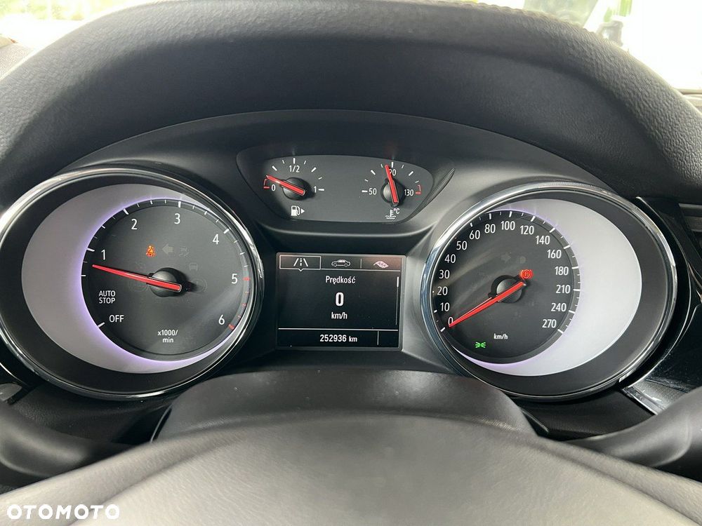 Opel Insignia 1.6 CDTI Cosmo ecoFLEX S&S - 8