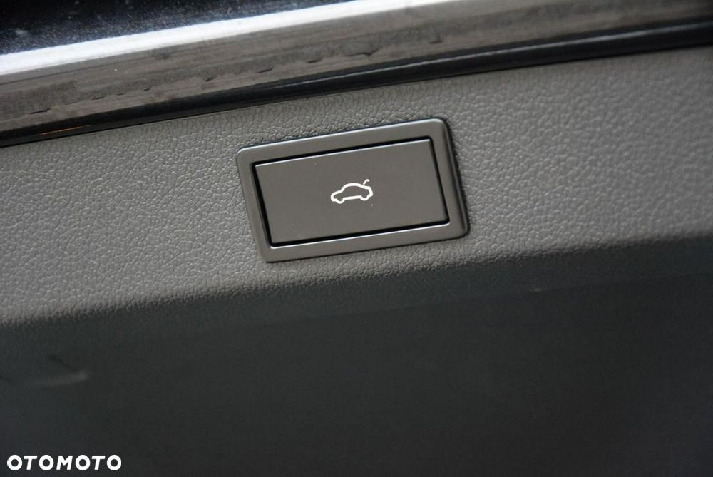 Skoda Superb 2.0 TDI DSG Premium Edition - 35