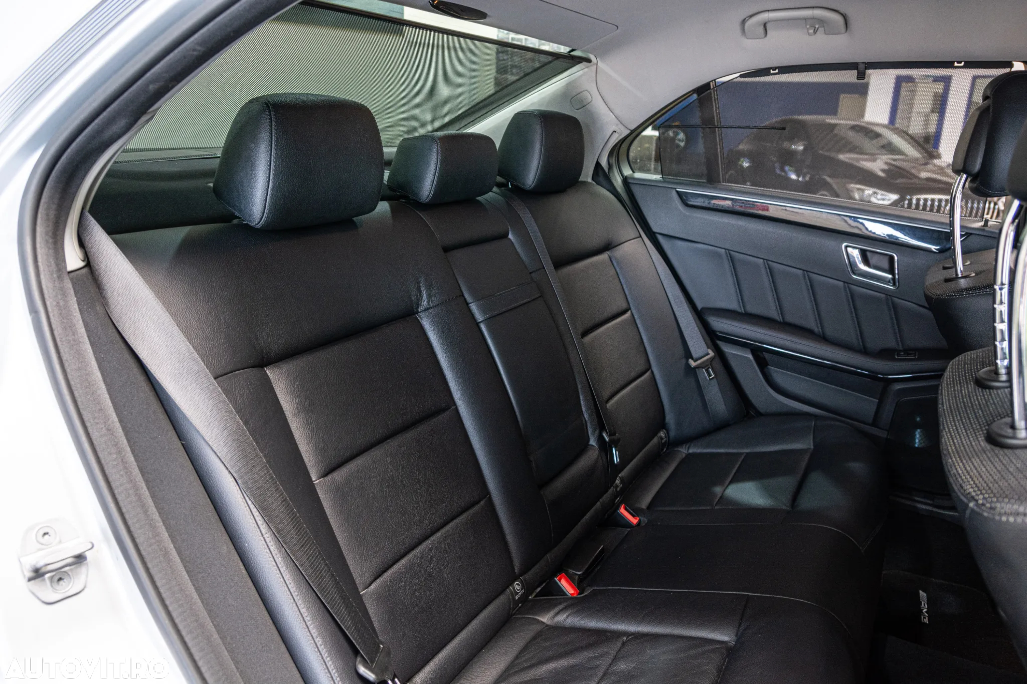 Mercedes-Benz E 300 CDI BlueEfficiency Aut. - 31