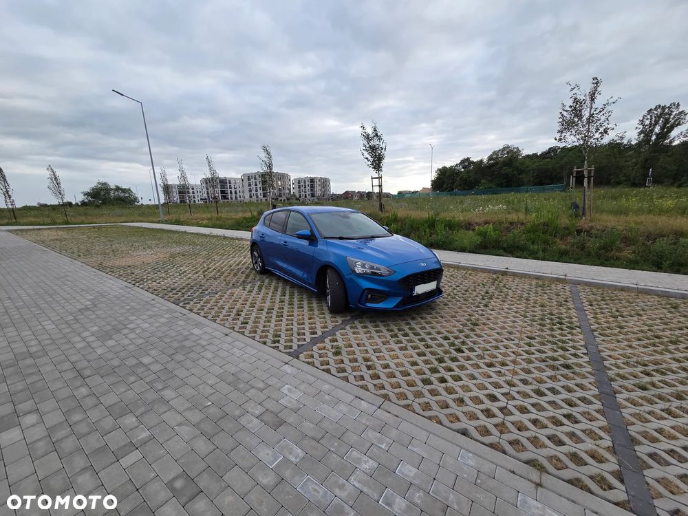 Ford Focus 1.5 EcoBoost ST-Line - 1